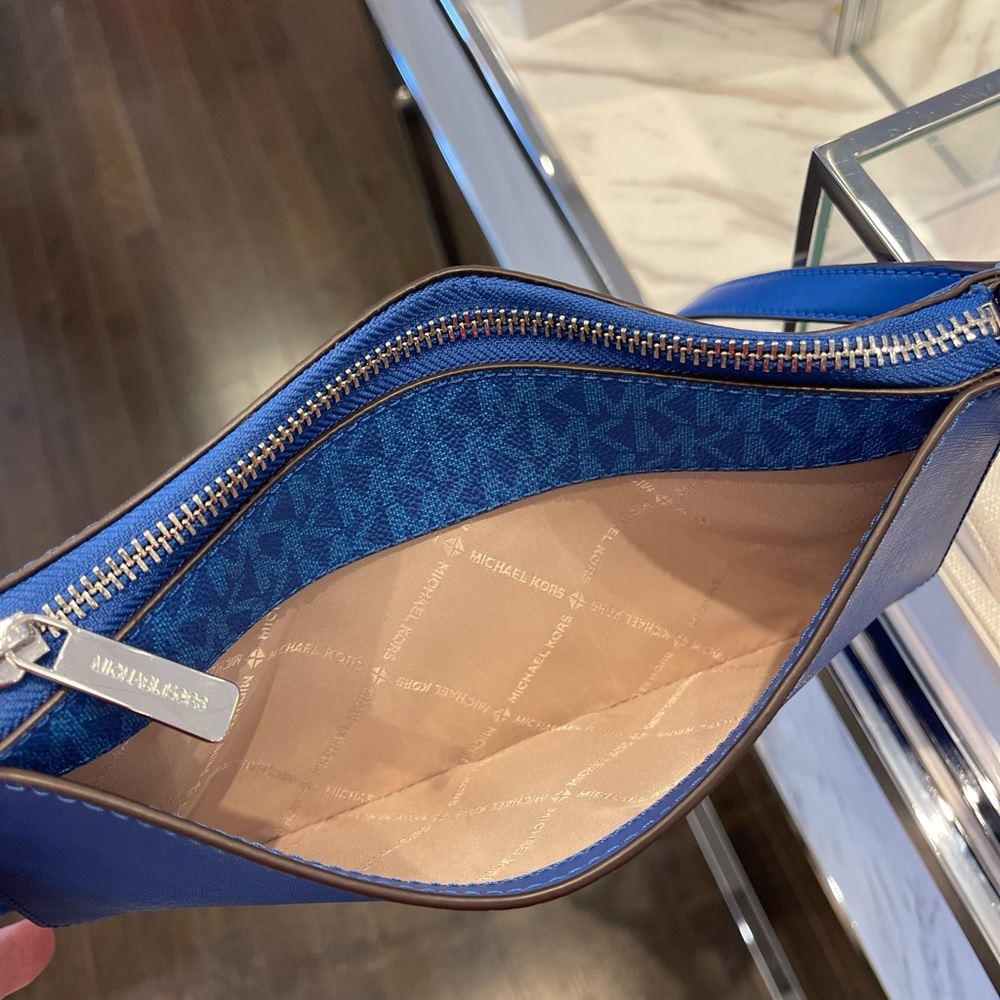 MICHAEL KORS Arden Medium Crossbody XBODY Bag
Galaxy Blue 
NWT - Picture 11 of 16